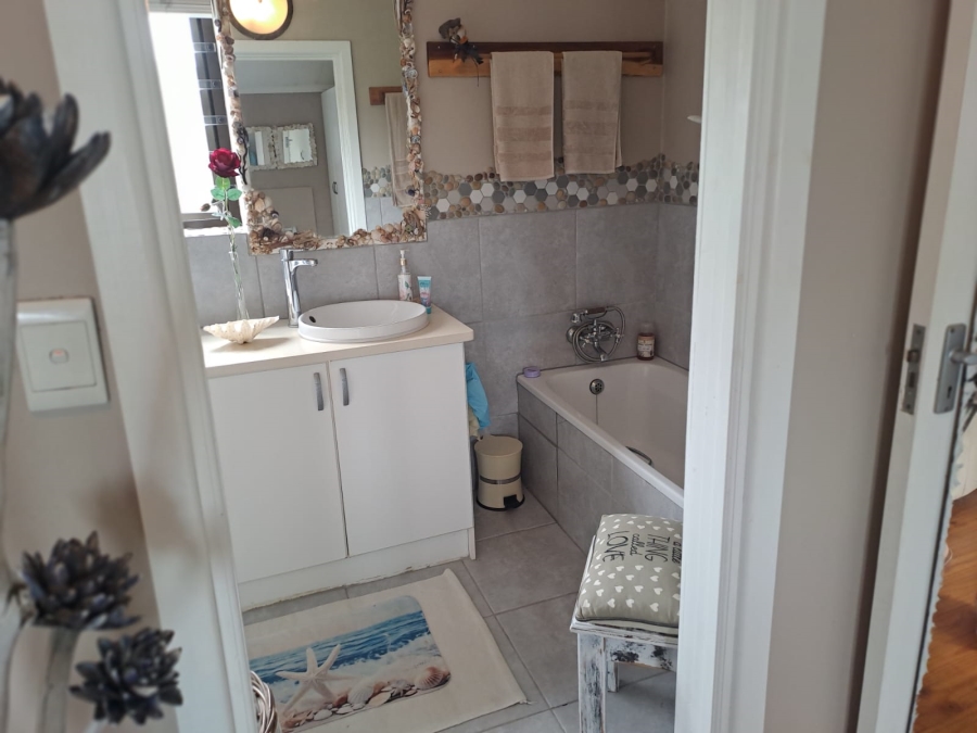 To Let 1 Bedroom Property for Rent in Myoli Beach Western Cape